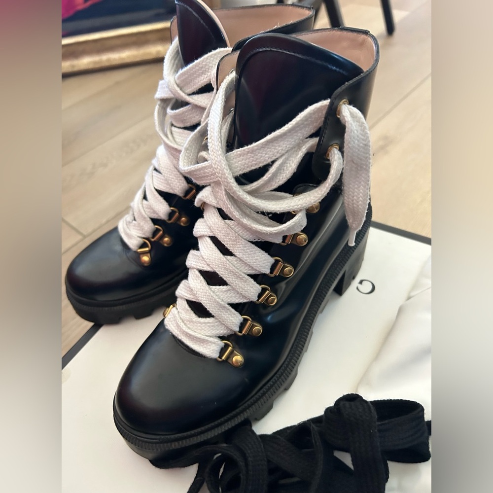 GUCCI Calfskin Sylvie Web Womens Lace Up Combat Boots 39 in Black